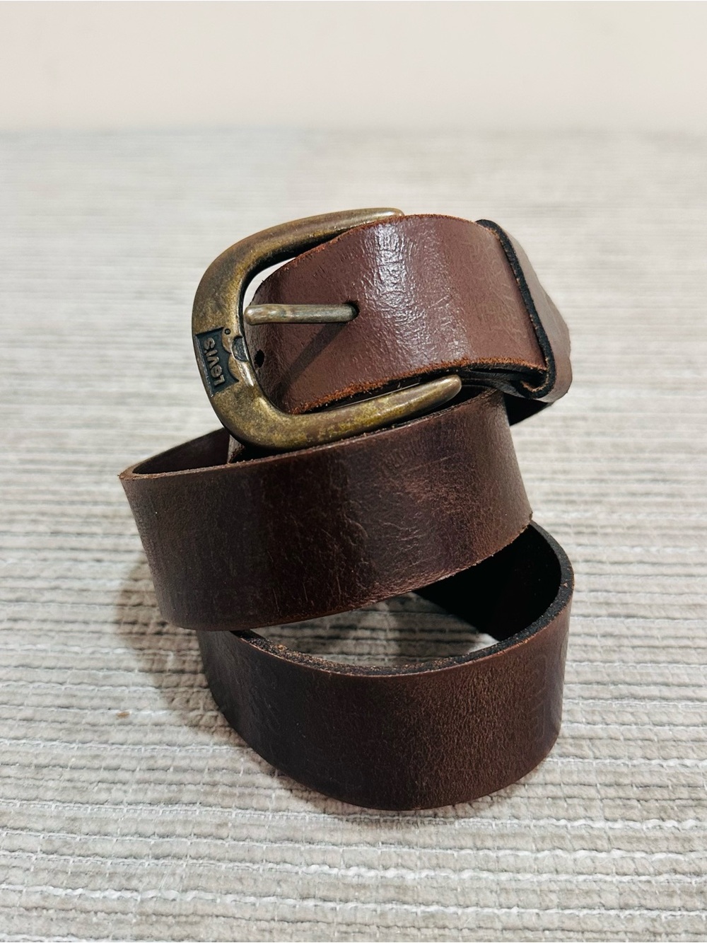 VTG Levi's Brown Genuine Leather Belt Made In USA Style 1479 Size Medium 26-28